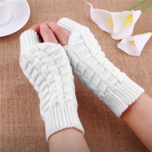 Fashion Women knitted Fingerless women’s gloves 🧤